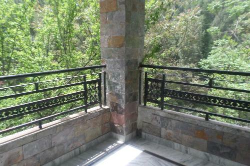 Hotel Holiday Resort River View