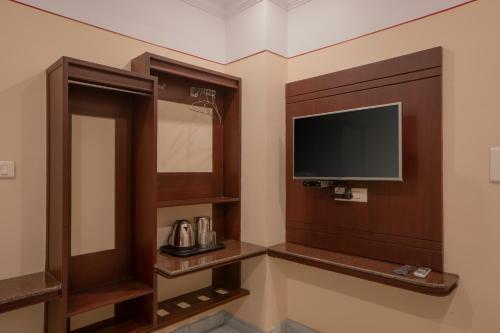 Hotel Vashanth Krishna