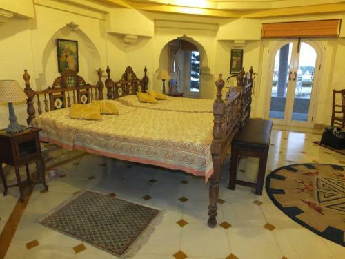 Hotel Udai Bilas Palace