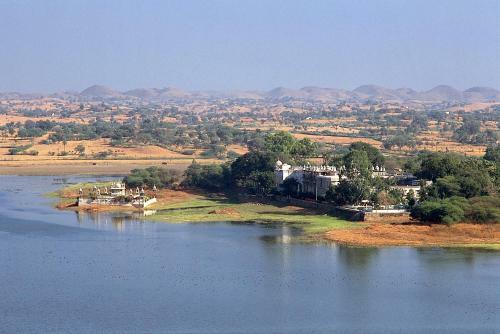 Hotel Udai Bilas Palace