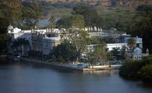 Hotel Udai Bilas Palace