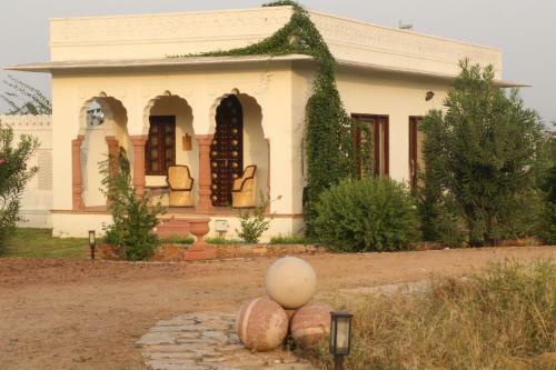 Hotel Gandharva Retreat