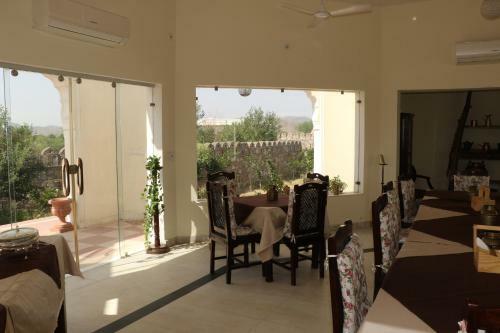 Hotel Gandharva Retreat