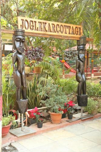 Hotel Jogalekar Cottage