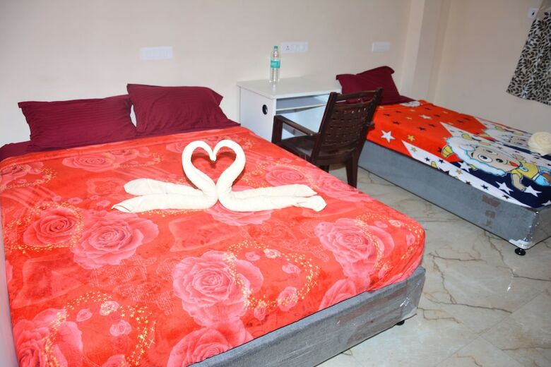 Lodge Krish Rooms And Stay