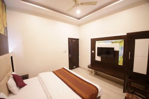 Hostal Hotel Golden Wings