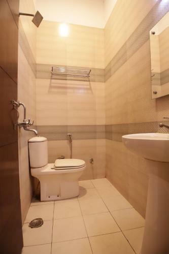 Hostal Hotel Golden Wings