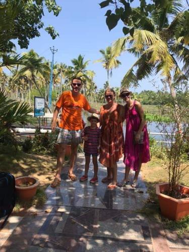 Villa Johny's Backwater House Poovar