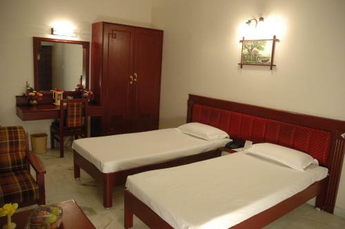 Hotel Gnanam