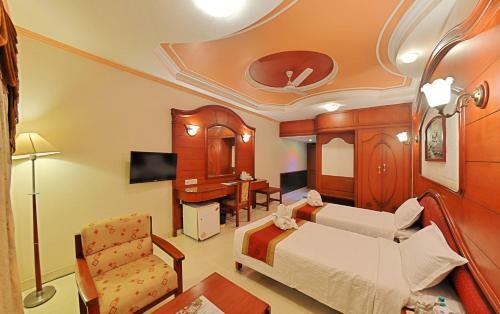 Hotel Gnanam
