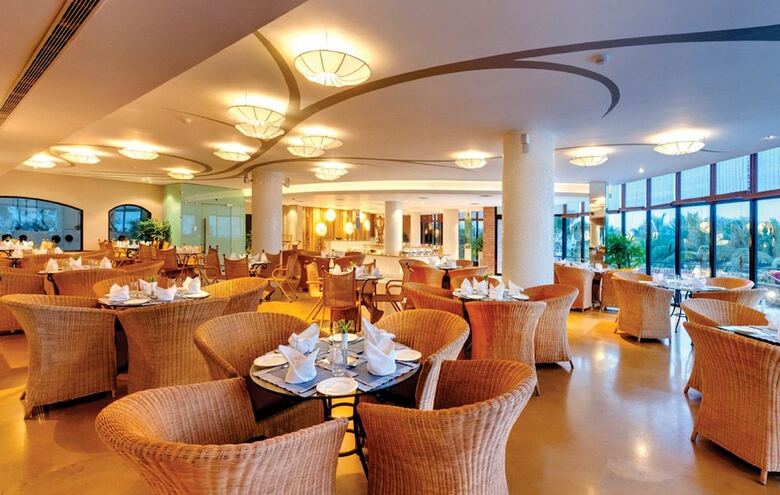 Hotel The Ffort Raichak