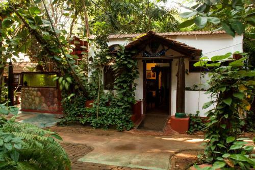 Hostal Sharnga Guest House