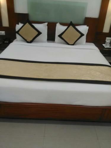 Simran Heritage(business Hotel)