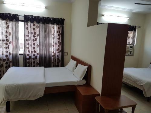 Hotel Dhruv Palace