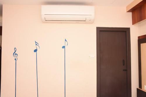 Hotel Star Msr Residency