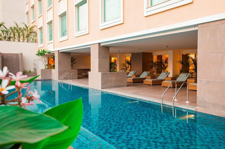 Hotel Lemon Tree Premier City Center Pune