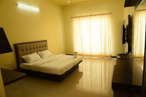 Hotel Chitrakoot Garden And Resorts