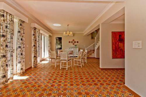 Villa Riviera