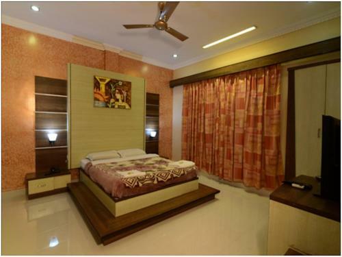 Ashlesh Hotel