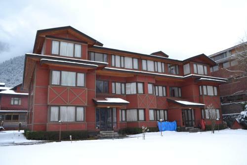 Pahalgam Hotel