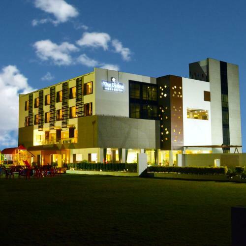Hotel The Divine Resort