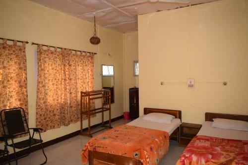 Hotel Camp Rhino Resort