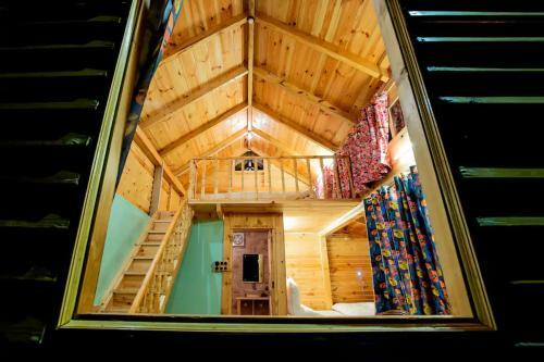 Mid Conifer Cottage
