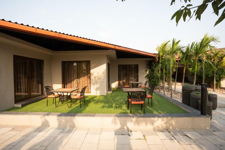 Hotel Treat Resort