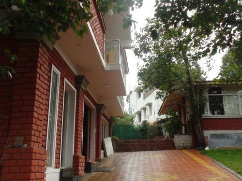 Hostal Myspace Holiday Inn