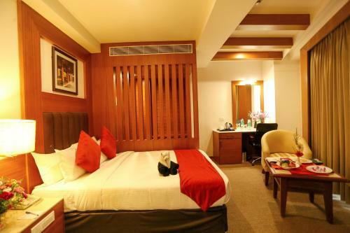 Hotel Sivaraj Holiday Inn