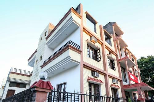 Hotel Oyo 6933 Satyam Home Stay
