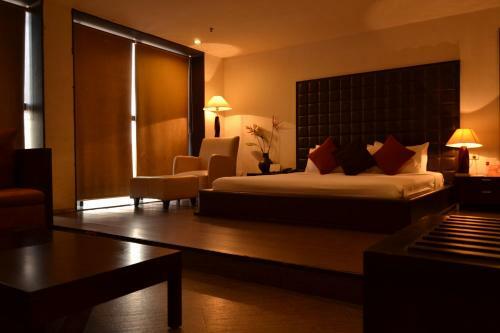 The Seventeen Degrees Hotel