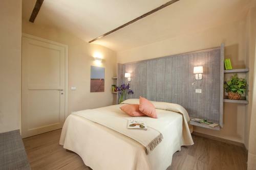 Agroturismo Cascina Cerola Farm Stay