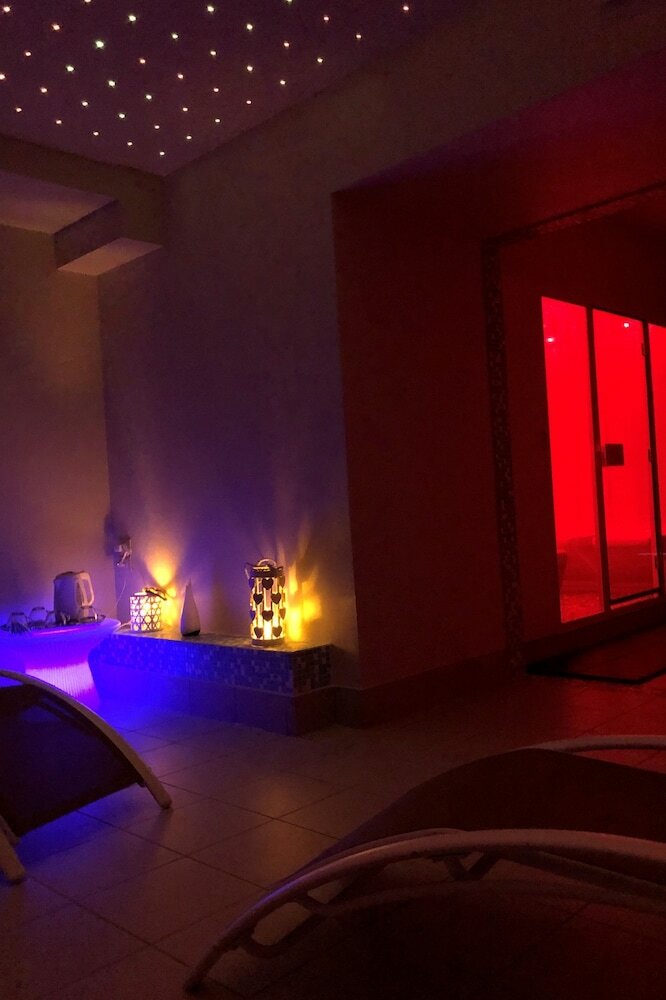 Hotel Enjoy