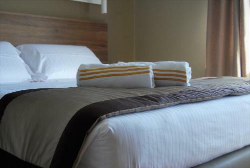 Hostal 7th Floor Suite