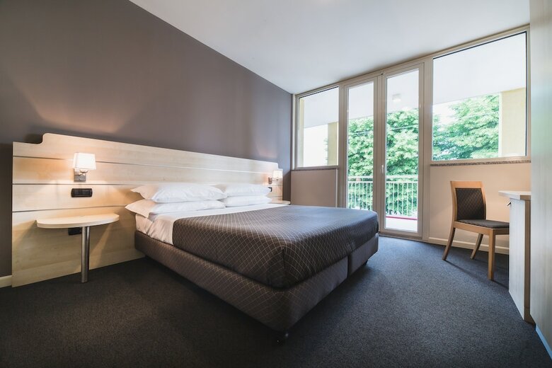 Hotel Giallo
