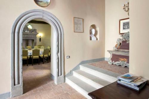 Carbonesca Villa Sleeps 22