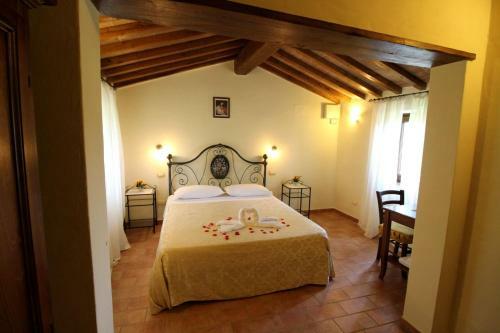 Volterrano Villa Sleeps 7 Pool Wifi
