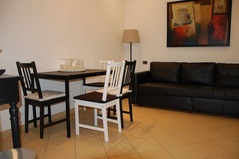 Apartamento Montecatini Suites