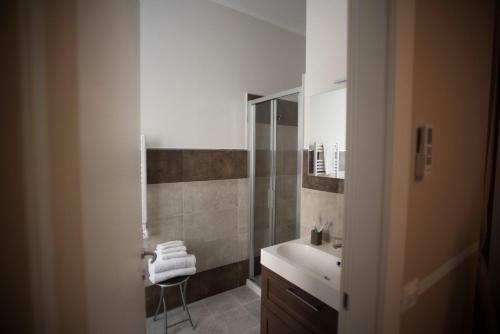 Hostal 6th Land - Rent Rooms Affittacamere