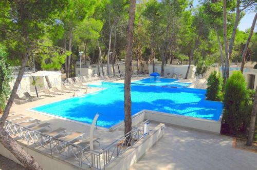 Hotel Sira Resort