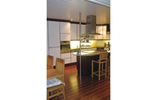 Holiday Home Lundegrend Homlevik