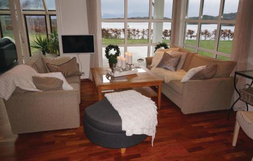 Holiday Home Lundegrend Homlevik