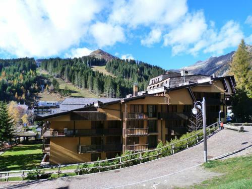Apartamento Bilocali Alberti - Des Alpes