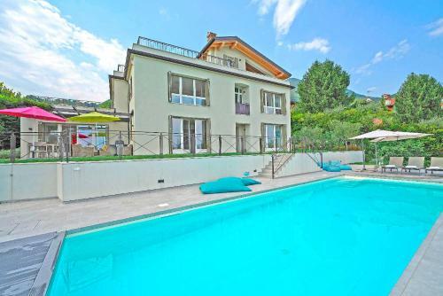 Villa La Familia