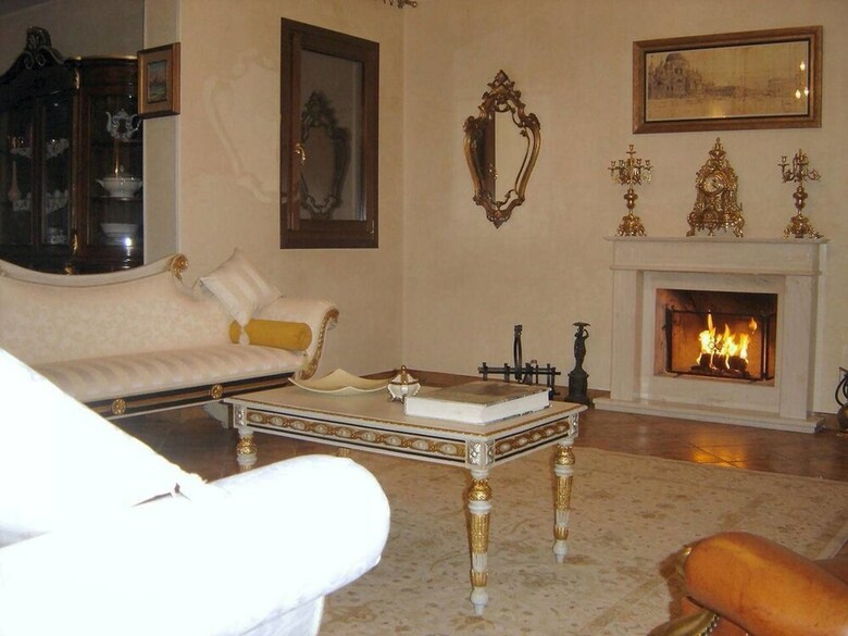 Luxury Villa Near Venice