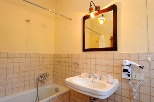 San Liberio Villa Sleeps 28 Pool Air Con T764785