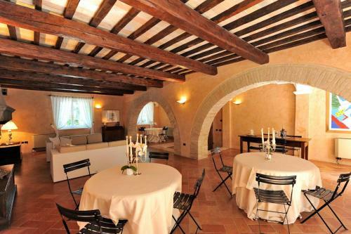 San Liberio Villa Sleeps 28 Pool Air Con T764785