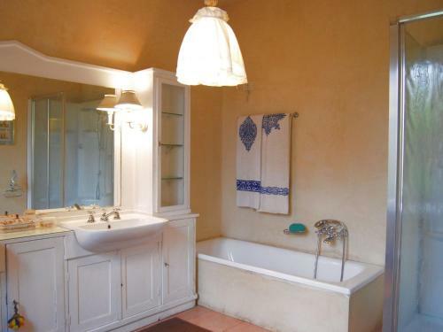 Spacious Villa In Capriolo Near Lake