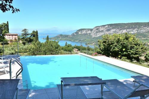 Villa C� Cantoni
